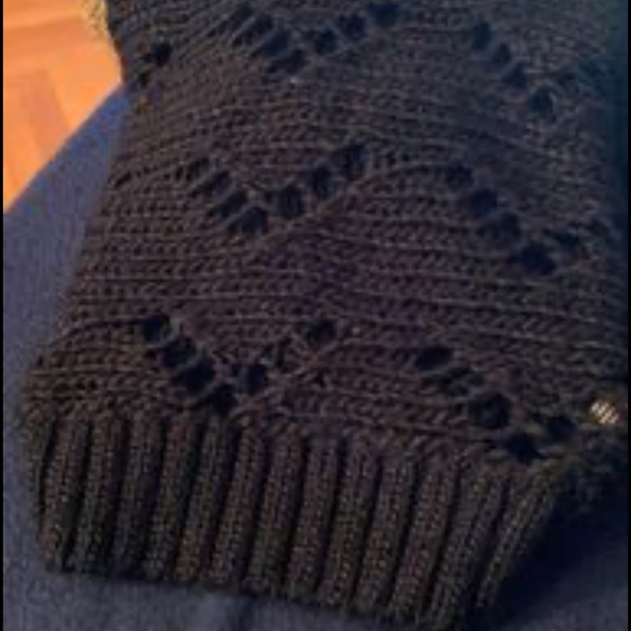 Top - Picture 3 of 6